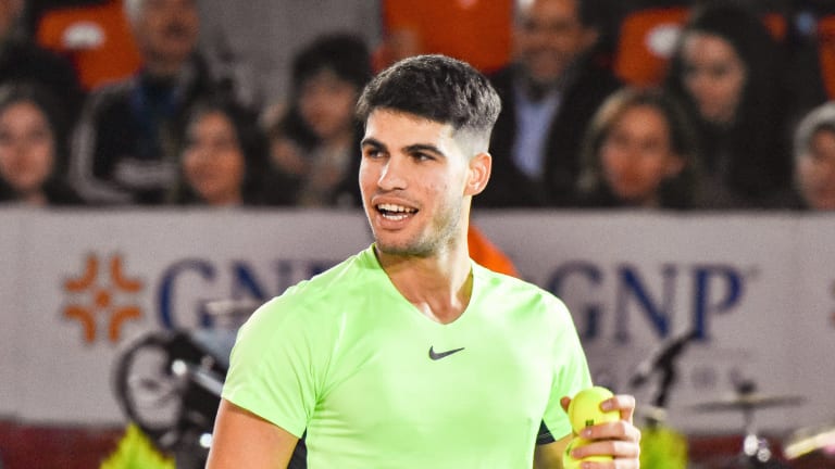 Carlos Alcaraz gana su tercer premio ATP